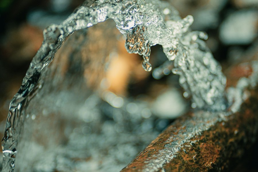 Conduite d’eau présentant une fuite
